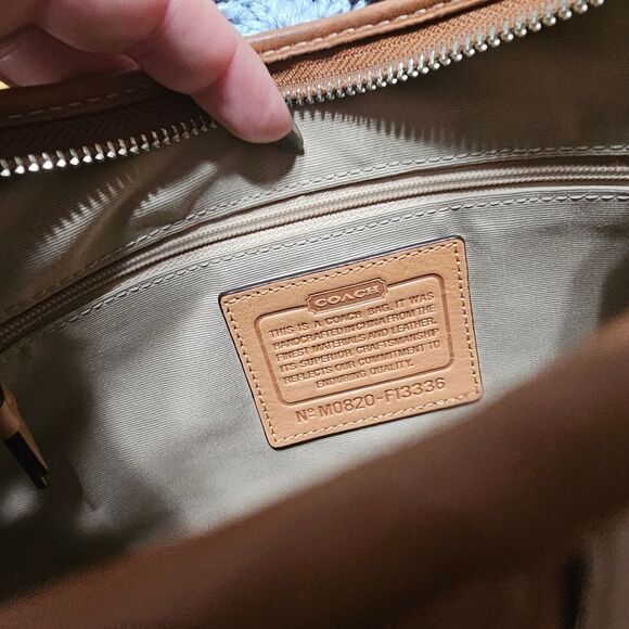 Coach Y2K Large Hamptons Clip Shoulder Bag in Signature Optic Monogram Purse - Picture 7 of 7